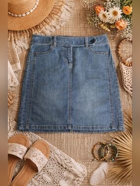 Vtg Ann Taylor Blue Denim Skirt 4P